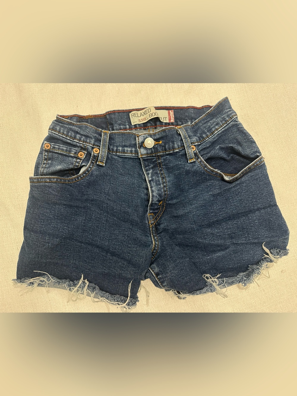 Levi’s 550 Relaxed Fit Cutoff Shorts – Women’s Size 4 M Medium Wash Denim